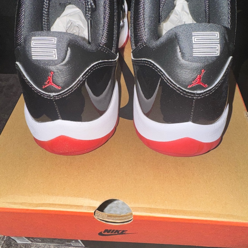 Air Jordan 11 Retro Low Sneakers - Picture 4 of 6